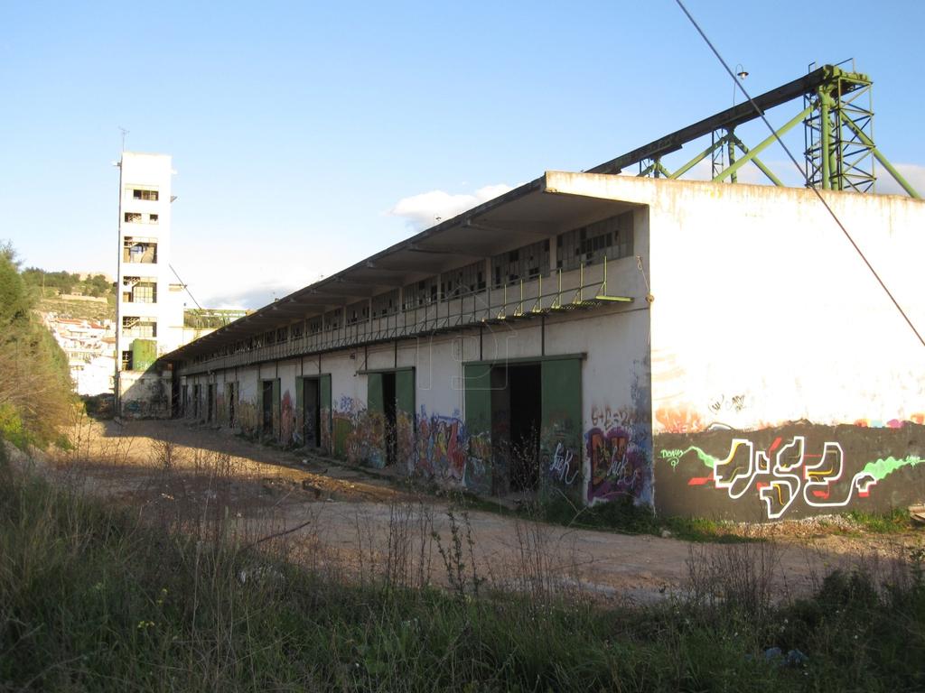 Επιχειρηματικό κτίριο 8.000 τ.μ. προς ενοικίαση, Ξηρόβρυση Ανθηδώνος
