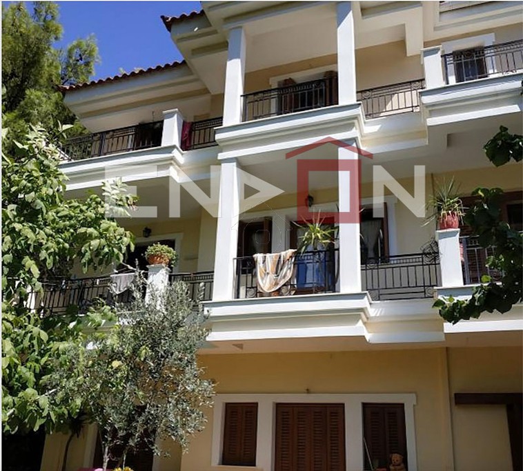 Building 943sqm for sale-Agios Stefanos » Kapitenia