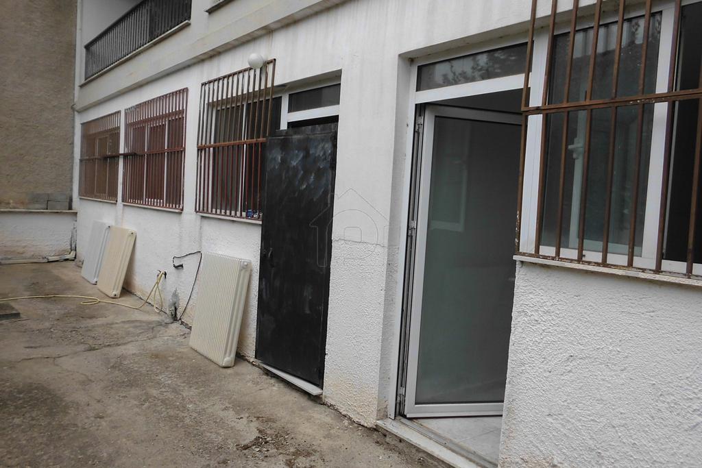 Κατάστημα 104 τ.μ. πρός πώληση, Ν. Καστοριάς, Καστοριά