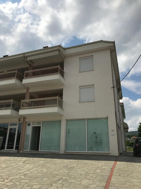 Κατάστημα 277 τ.μ. πρός πώληση, Ν. Καστοριάς, Καστοριά