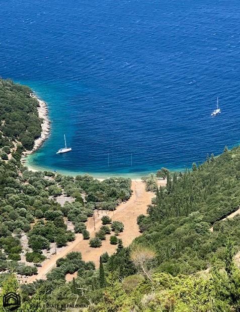 Αγροτεμάχια 13.000 τ.μ. προς πώληση, Ν. Κεφαλονιάς, Κεφαλονιά