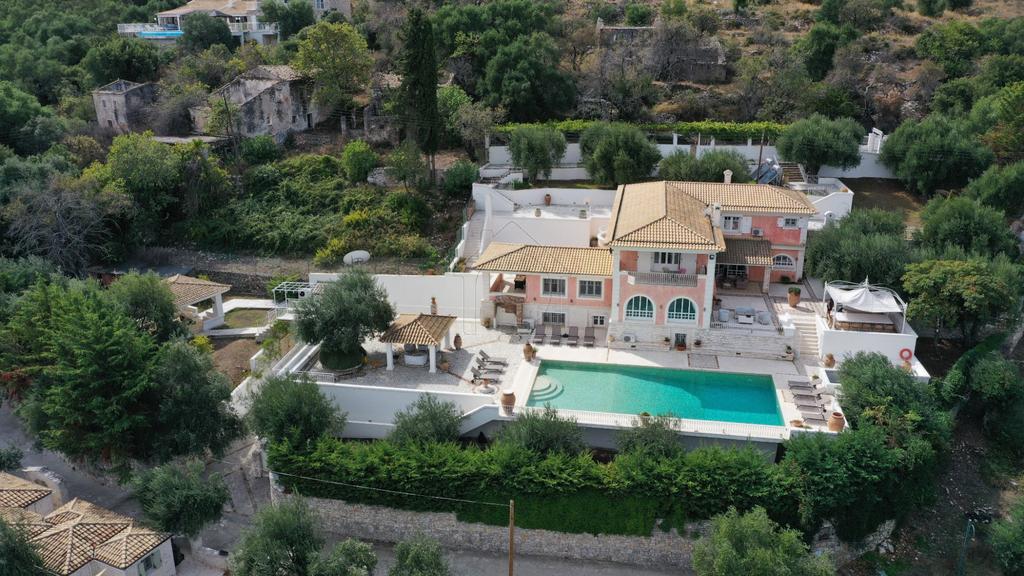 Βίλλα 700 τ.μ. πρός πώληση, Ν. Κέρκυρας, Κέρκυρα