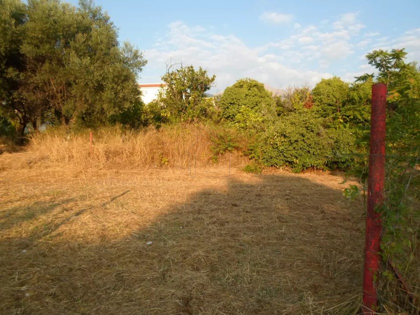 Land plot 640 sqm for sale, Athens - North, Chalandri