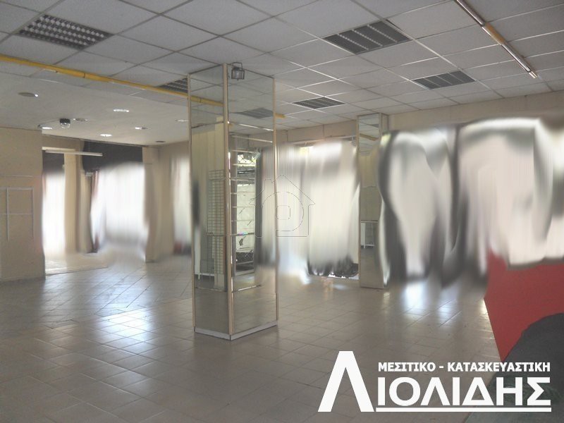 Κατάστημα 630τ.μ. για πώληση-Νέα παραλία