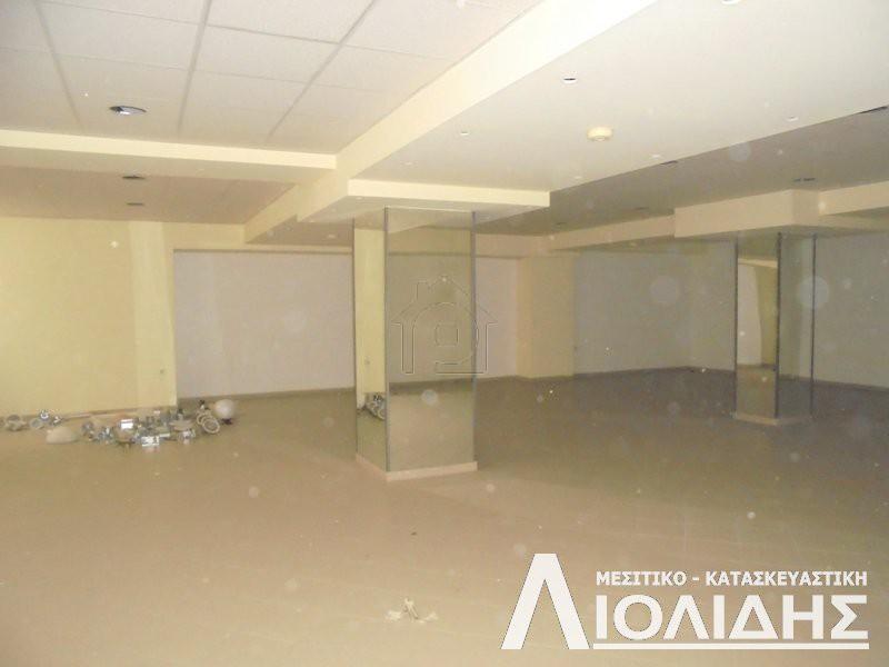 Επαγγελματικό 550 τ.μ. προς ενοικίαση, Χαριλάου