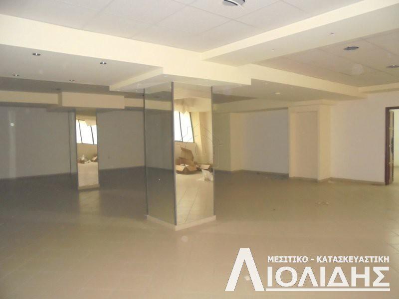 Επαγγελματικό 550 τ.μ. προς ενοικίαση, Χαριλάου