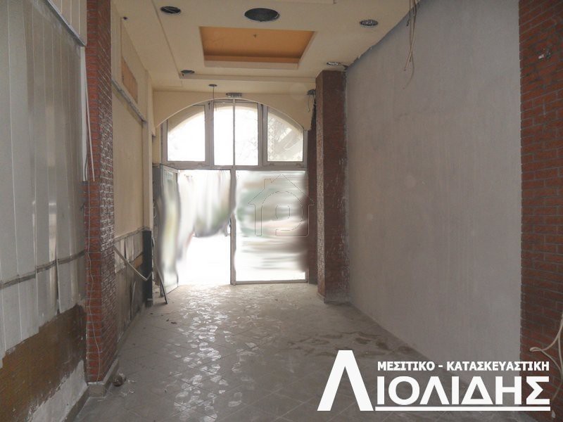 Store 30sqm for rent-Faliro