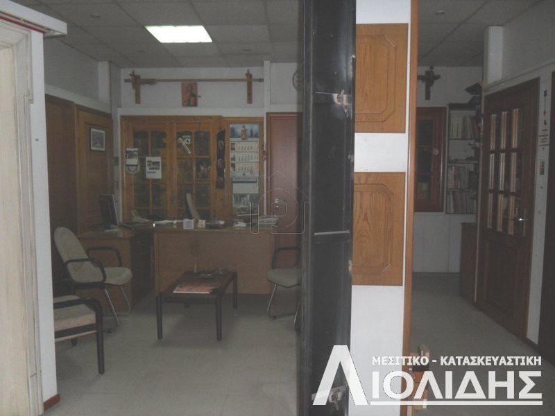 Κατάστημα 240τ.μ. για πώληση-Μπότσαρη