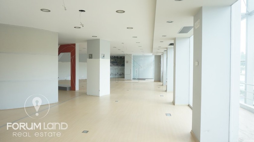 Business bulding 1.570sqm for sale-Kalamaria » Center