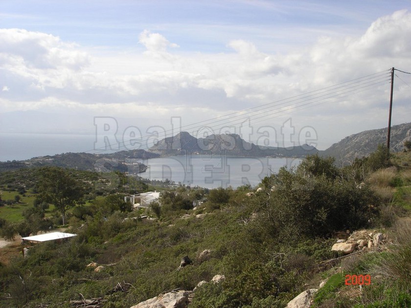 Αγροτεμάχια 28.500τ.μ. για πώληση-Λουτράκι-περαχώρα