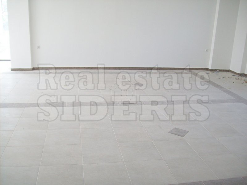 Store 240sqm for sale-Loutraki-Perachora