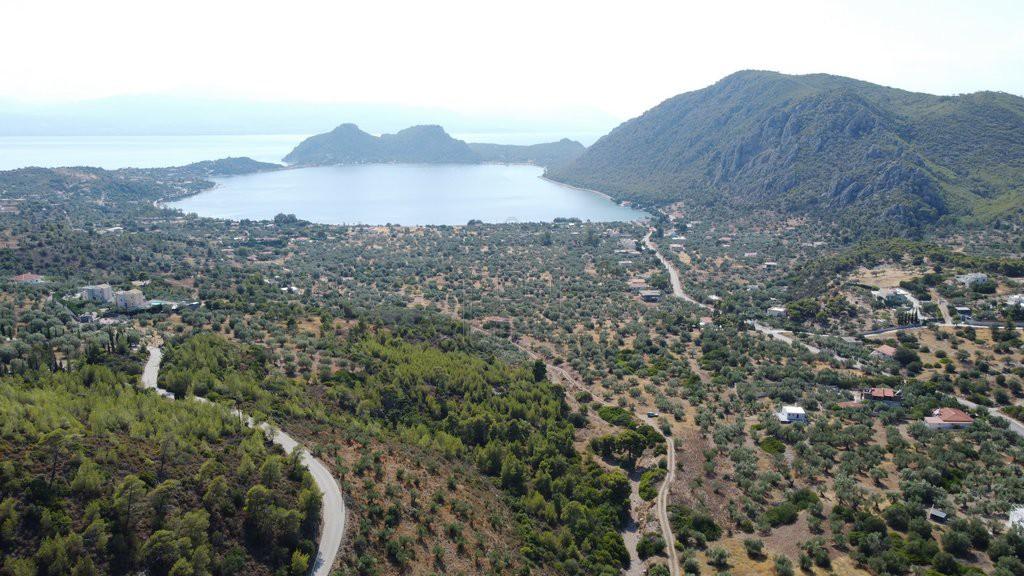 Αγροτεμάχια 4.300 τ.μ. προς πώληση, Λουτράκι-Περαχώρα