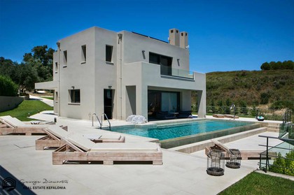 Villa 10.000sqm for sale-Kefalonia » Leivatho