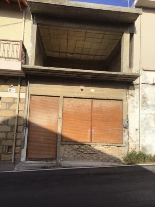 Επιχειρηματικό κτίριο 110 τ.μ. για πώληση
