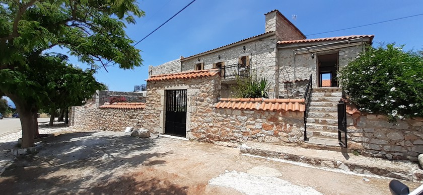 Villa 375 sqm for sale, Lakonia, Oitilos