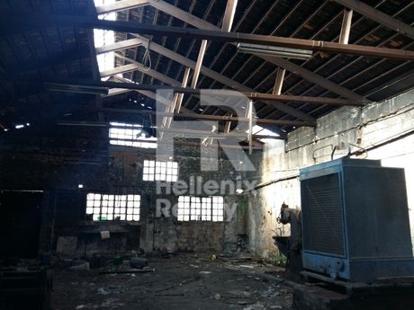 Business bulding 662sqm for sale-Aigio » Center