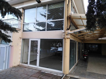 Store 200sqm for rent-Kastoria » Center