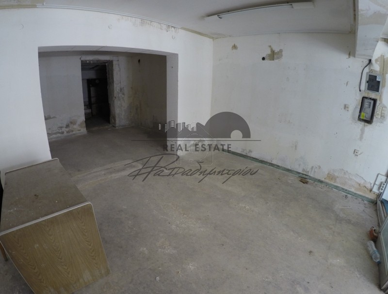 Store 95sqm for rent-Volos » Ag. Nikolaos