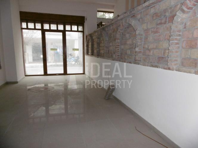 Store 295 sqm for rent
