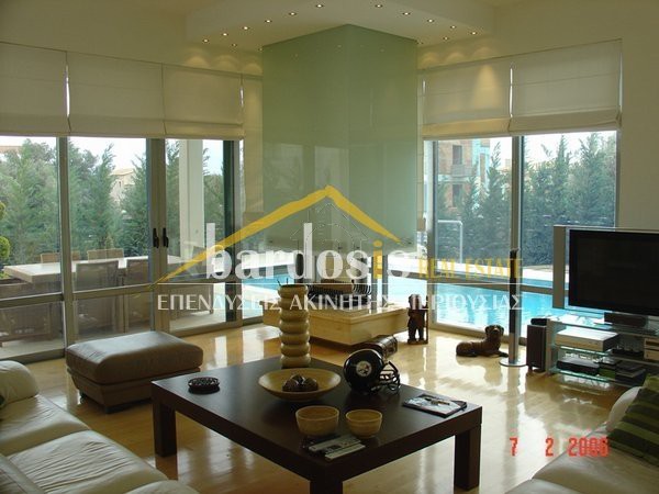Loft 630 τ.μ. για πώληση