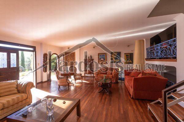 Loft 415 τ.μ. προς πώληση, Βούλα
