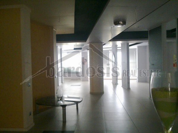 Επιχειρηματικό κτίριο 1.500τ.μ. για πώληση-Βάρη- βάρκιζα