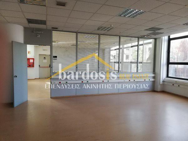 Επιχειρηματικό κτίριο 3.800 τ.μ. προς ενοικίαση, Αθήνα - Βόρεια Προάστια, Κηφισιά