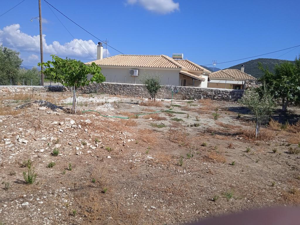 Οικόπεδο 850 τ.μ. προς πώληση, Πολυνέρι Συβότων