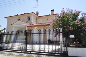 Διαμέρισμα 360τ.μ. για πώληση-Θέρμη » Βασιλικά » Κέντρο