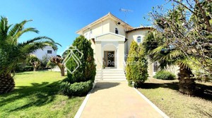 Villa 280sqm for sale-Kalivia Thorikou » Lagonisi