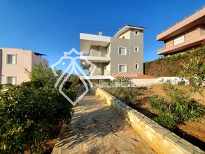Detached home 360sqm for rent-Palaia Fokaia » Κέντρο