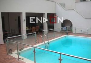 Μεζονέτα 585 τ.μ. για πώληση