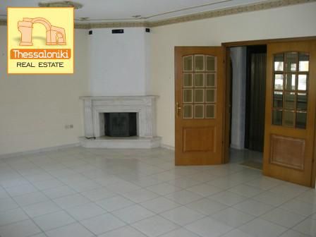 Μονοκατοικία 340τ.μ. για πώληση-Καλαμαριά » Καραμπουρνακι