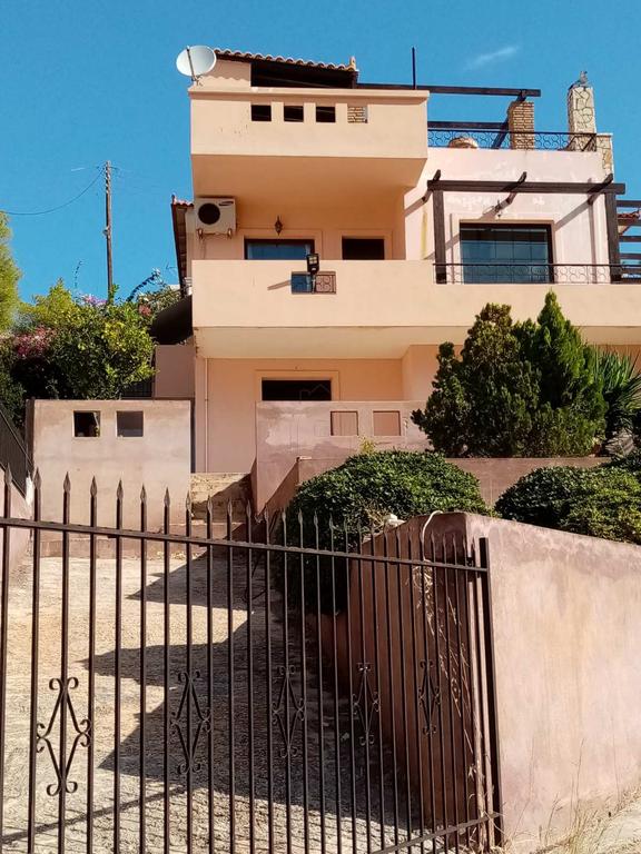 Μεζονέτα 150 τ.μ. πρός πώληση, Κορινθία, Λουτράκι-Περαχώρα