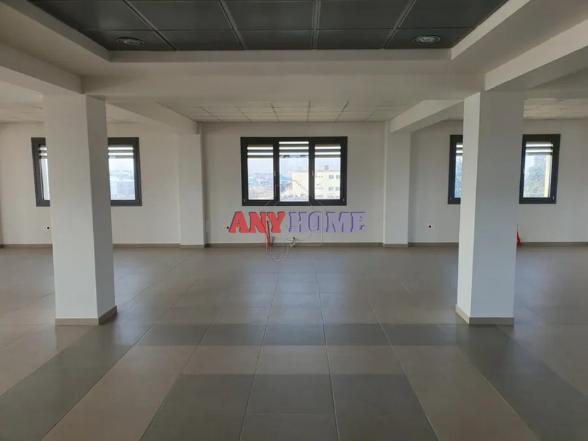Επιχειρηματικό κτίριο 2.300 τ.μ. για πώληση
