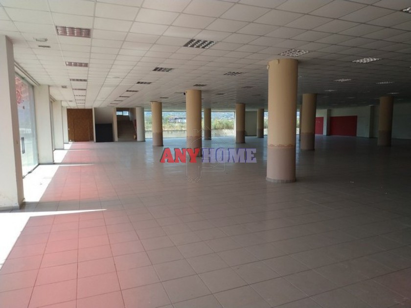 Επιχειρηματικό κτίριο 5.000τ.μ. για πώληση-Λαγκαδάς » Λαγυνά