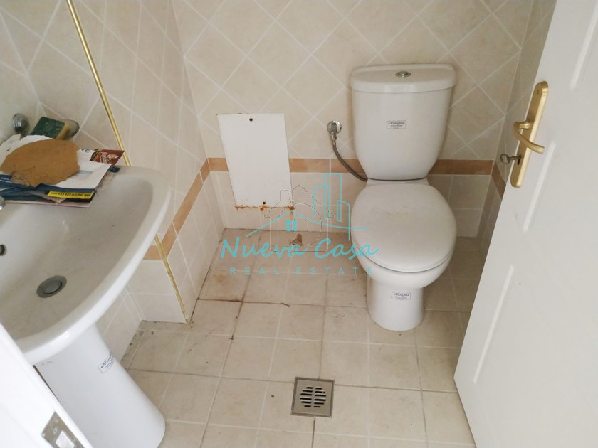 Store 100 sqm for rent