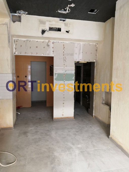 Store 35sqm for rent-Center