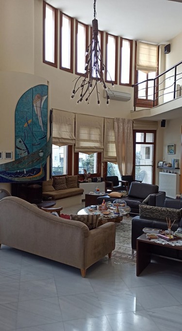 Villa 425sqm for sale-Thermi » Center Of Thermi