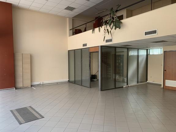 Store 90 sqm for rent, Arta Prefecture, Arta