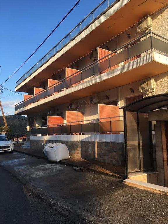 Ξενοδοχείο 1.300 τ.μ. προς πώληση, Γλύφα Πελασγίας