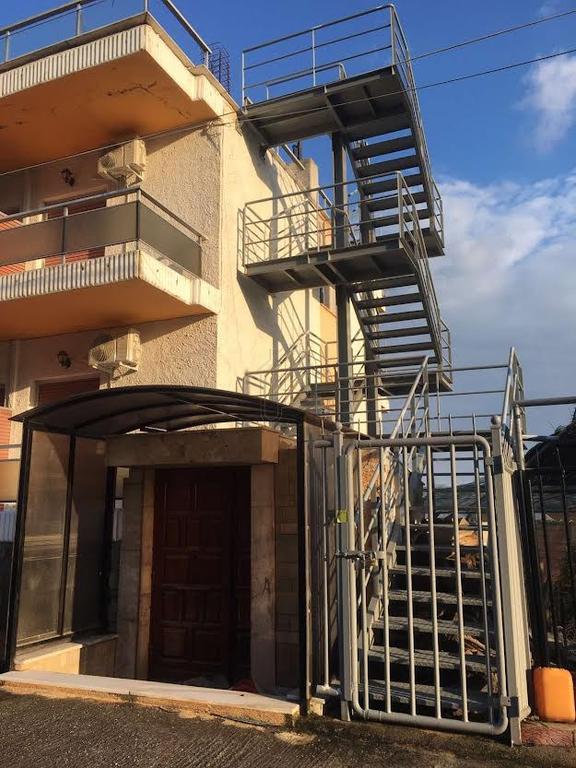 Ξενοδοχείο 1.300 τ.μ. προς πώληση, Γλύφα Πελασγίας