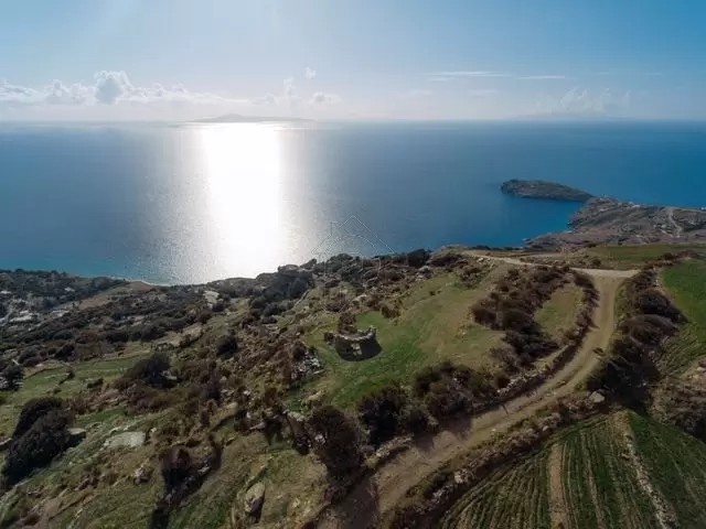 Land plot 5.200 sqm for sale, Cyclades, Andros