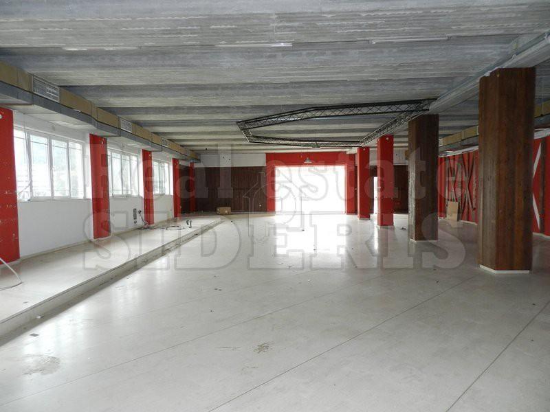 Κατάστημα 1.065 τ.μ. πρός πώληση, Κορινθία, Λουτράκι-Περαχώρα