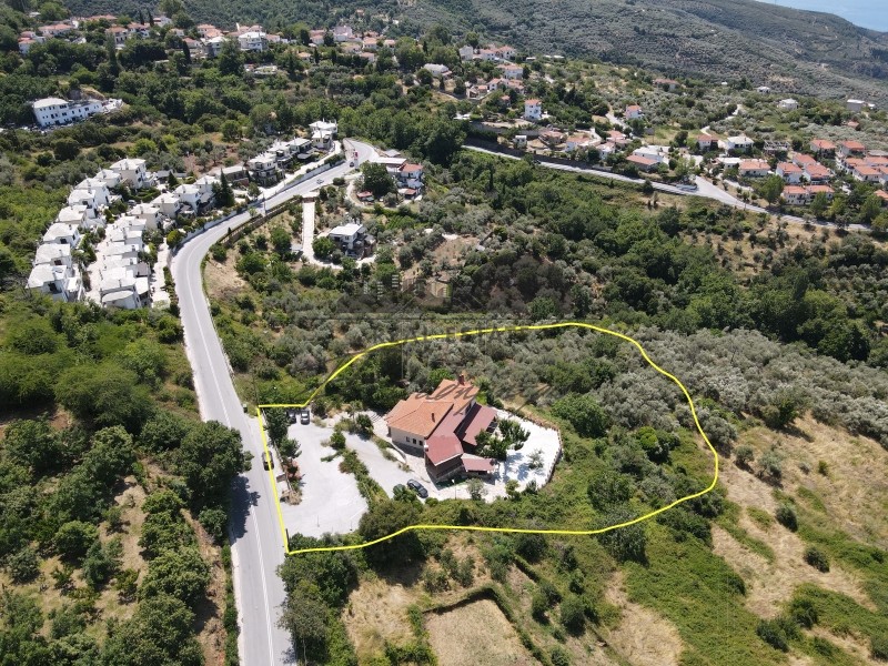 Οικόπεδο 3.018 τ.μ. για πώληση