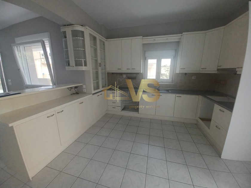 Apartment 135 sqm for rent, Heraklion Prefecture, Heraclion Cretes