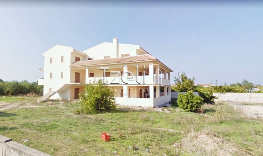Maisonette 700sqm for sale-Aigio » Digeliotika