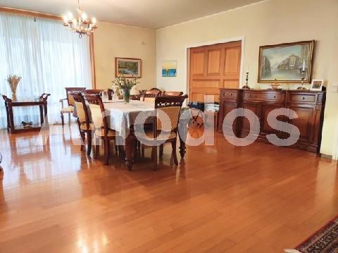 Διαμέρισμα 208τ.μ. για πώληση-Κηφισιά » Πολιτεία