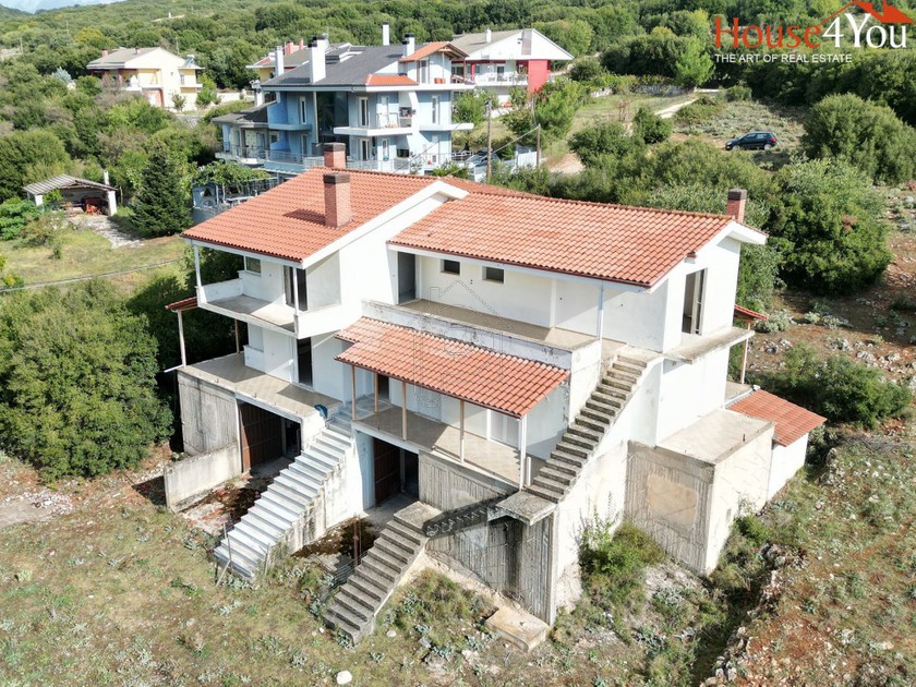 Detached home 487sqm for sale-Mpizanio » Kosmira