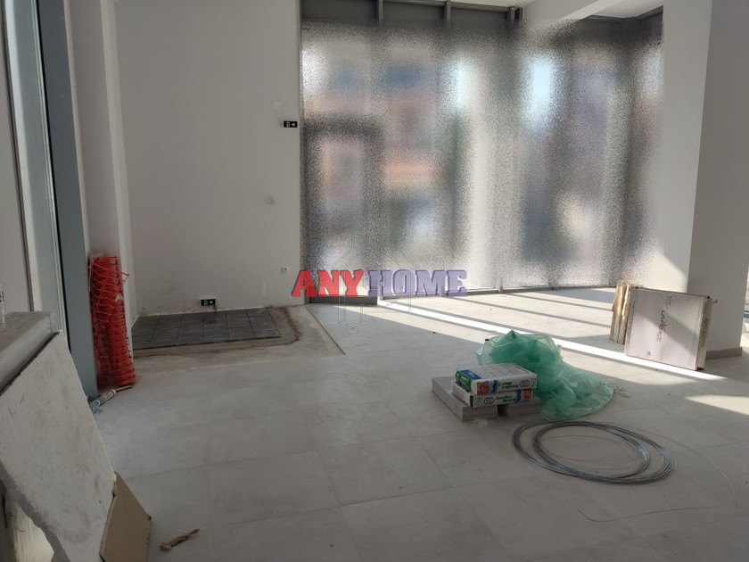 Store 140 sqm for rent